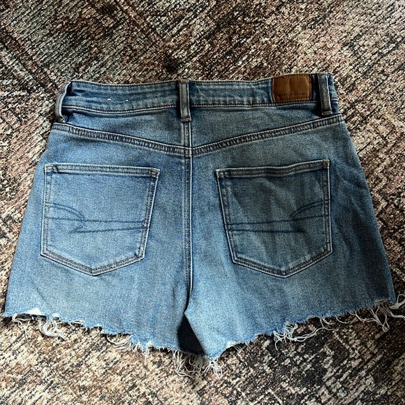 3 pairs of American eagle Jean shorts size 8 - Picture 3 of 8